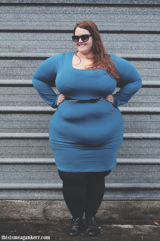 I absolutely love plus size girls in bodycons! This blue one I found is  gorgeous🩵 : r/PlusSizeFashion